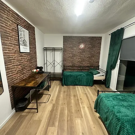 Gaestezimmer Paris Im Werkmotel