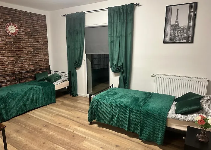 Gaestezimmer Paris Im Werkmotel Winhoring